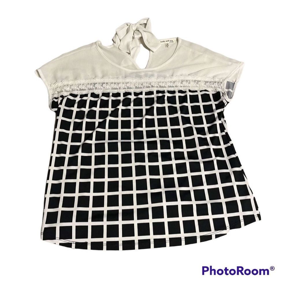 Faith & Joy By Los Angeles Black And White  Checkered Blouse Size Petite Large